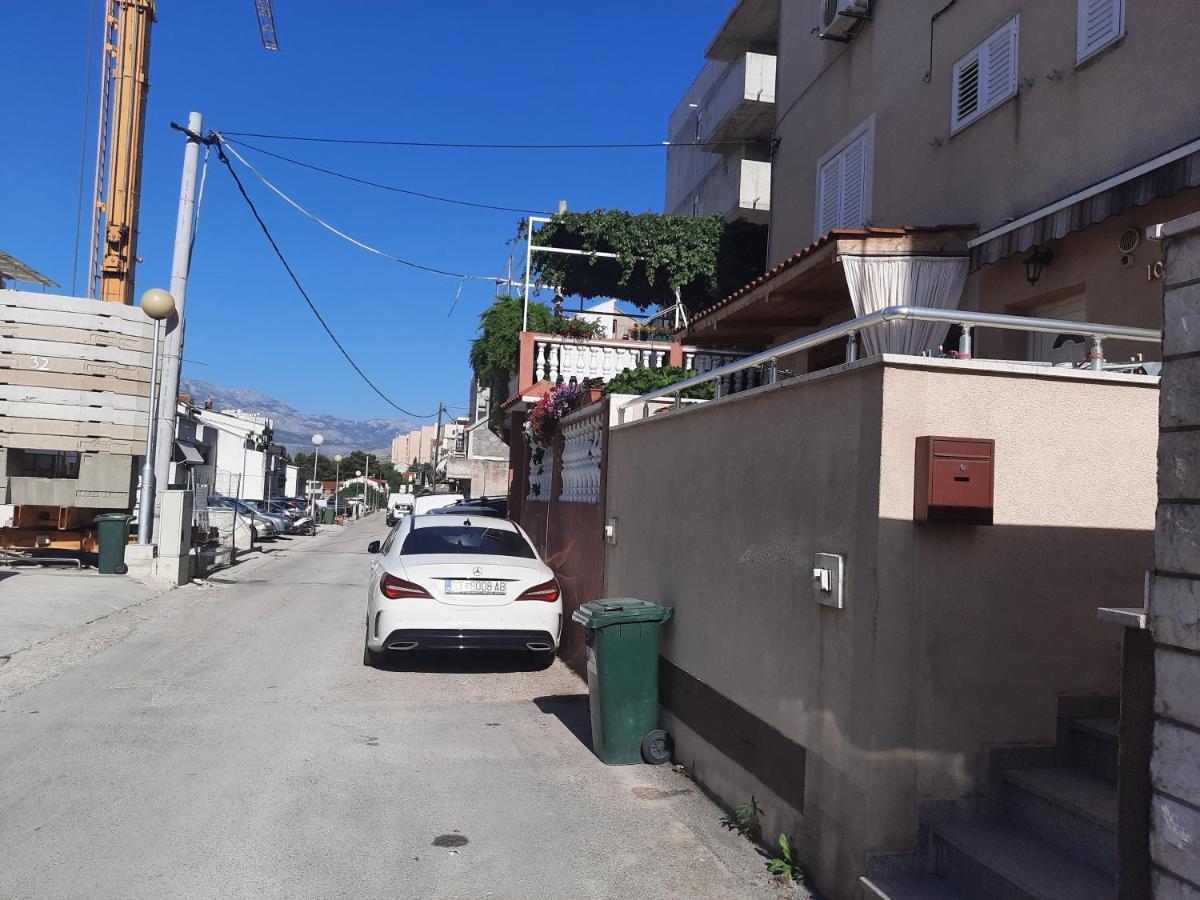 Ani Apartment Split